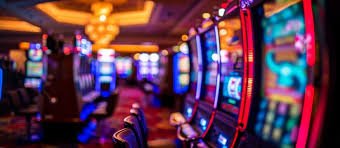 Perbandingan antarmuka permainan di dana189: Casino Hold'em, Live Roulette, dan layar Sportsbook Liga 1
